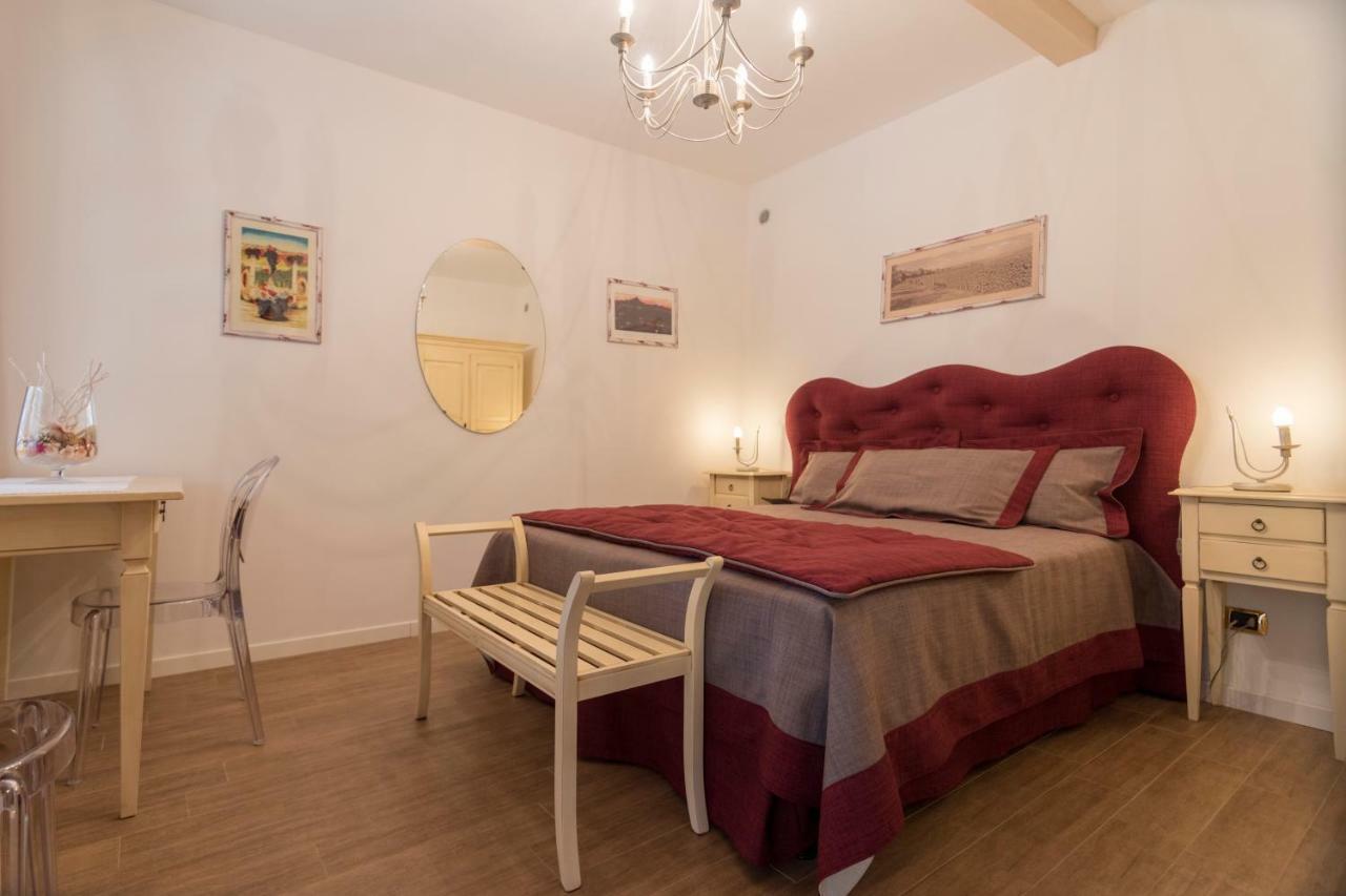Villa Goccia Di Vino La Morra Eksteriør billede