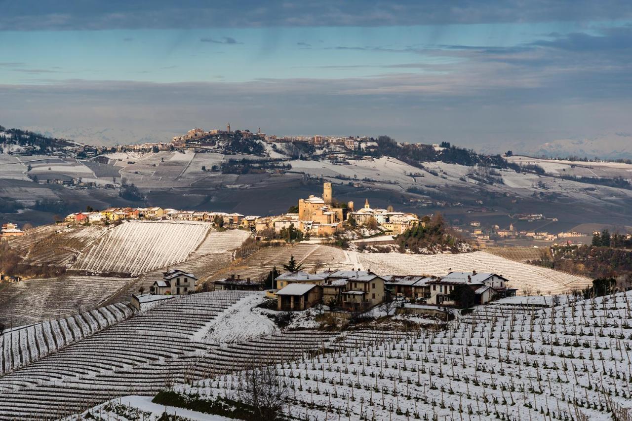 Villa Goccia Di Vino La Morra Eksteriør billede